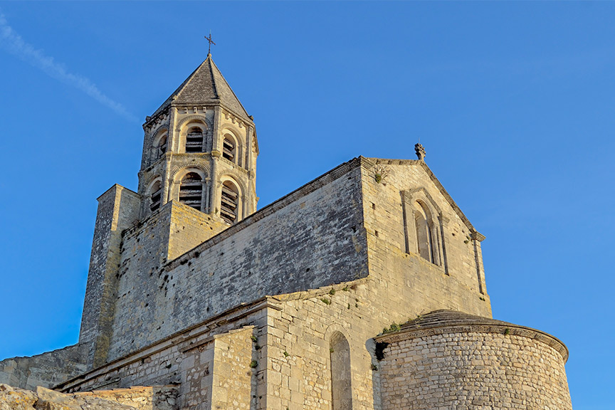 visite en famille du village garde adhemar